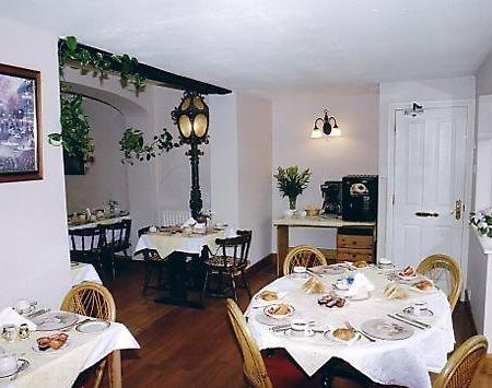 Nonsuch Park Hotel Epsom Esterno foto