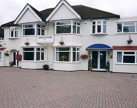 Nonsuch Park Hotel Epsom Esterno foto