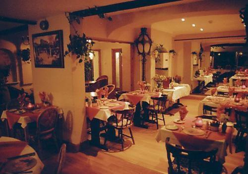 Nonsuch Park Hotel Epsom Esterno foto