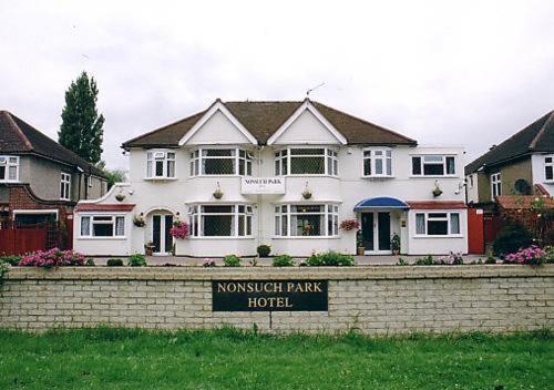 Nonsuch Park Hotel Epsom Esterno foto